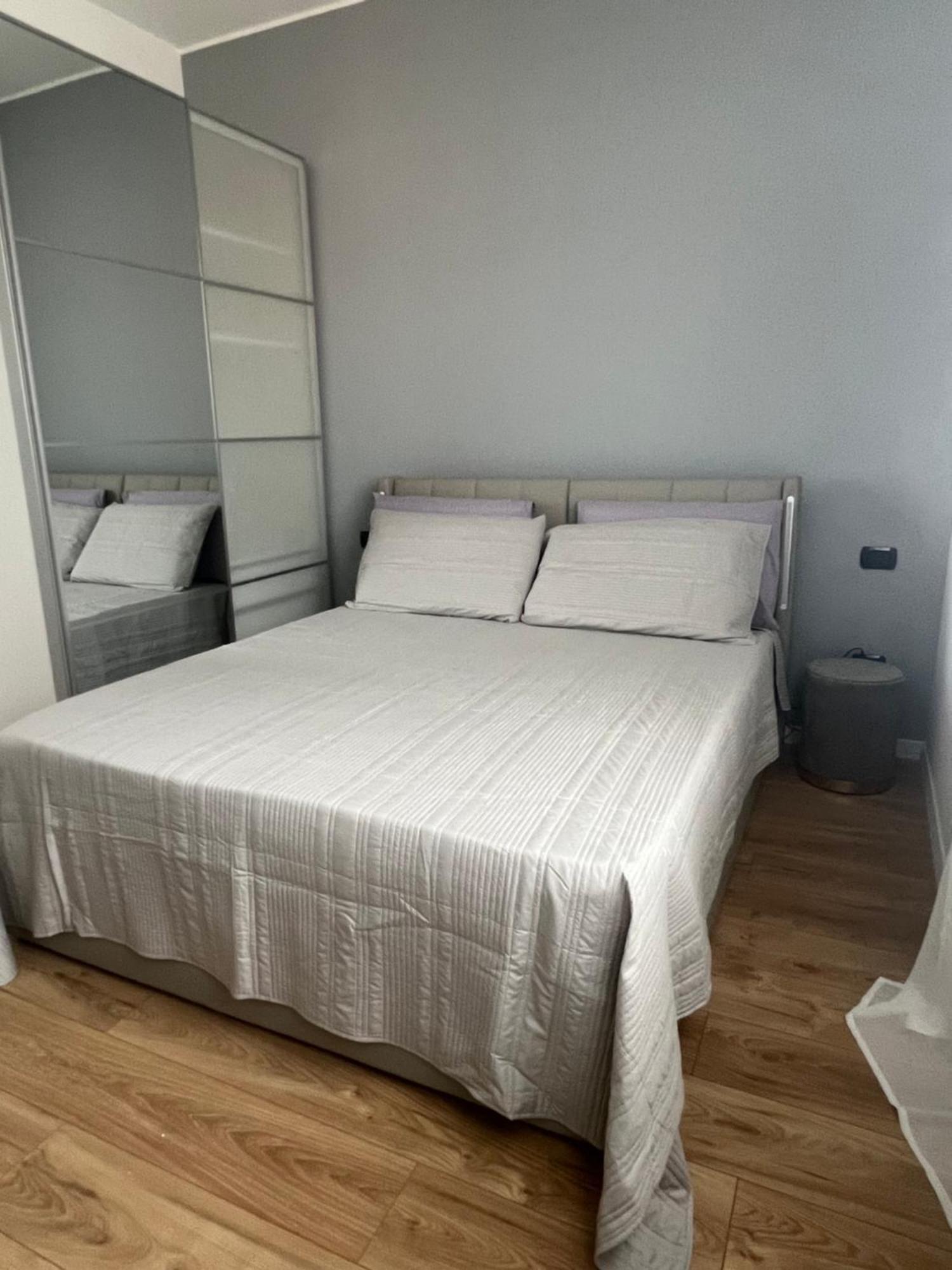 Monolocale Ovidio Aparthotel Milano Eksteriør bilde